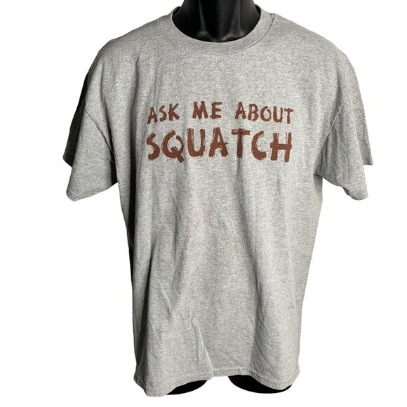 Ask Me About Squatch Flip Up T Shirt L Grey Short Sleeves Crewneck Big Foot Mask - Picture 1 of 7
